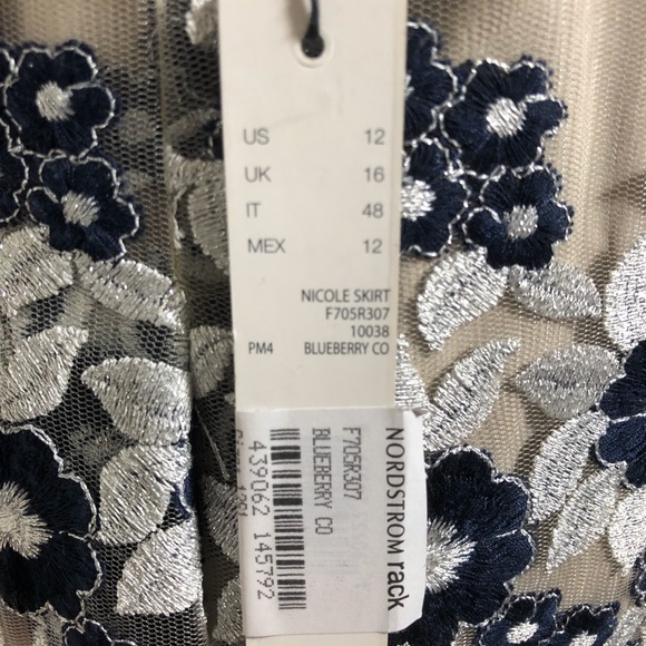 New Tahari Skirt - Picture 3 of 3